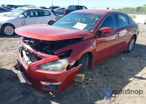 2015 Nissan Altima 2.5 S из США, поврежденный, VIN 1N4AL3AP7FC412535